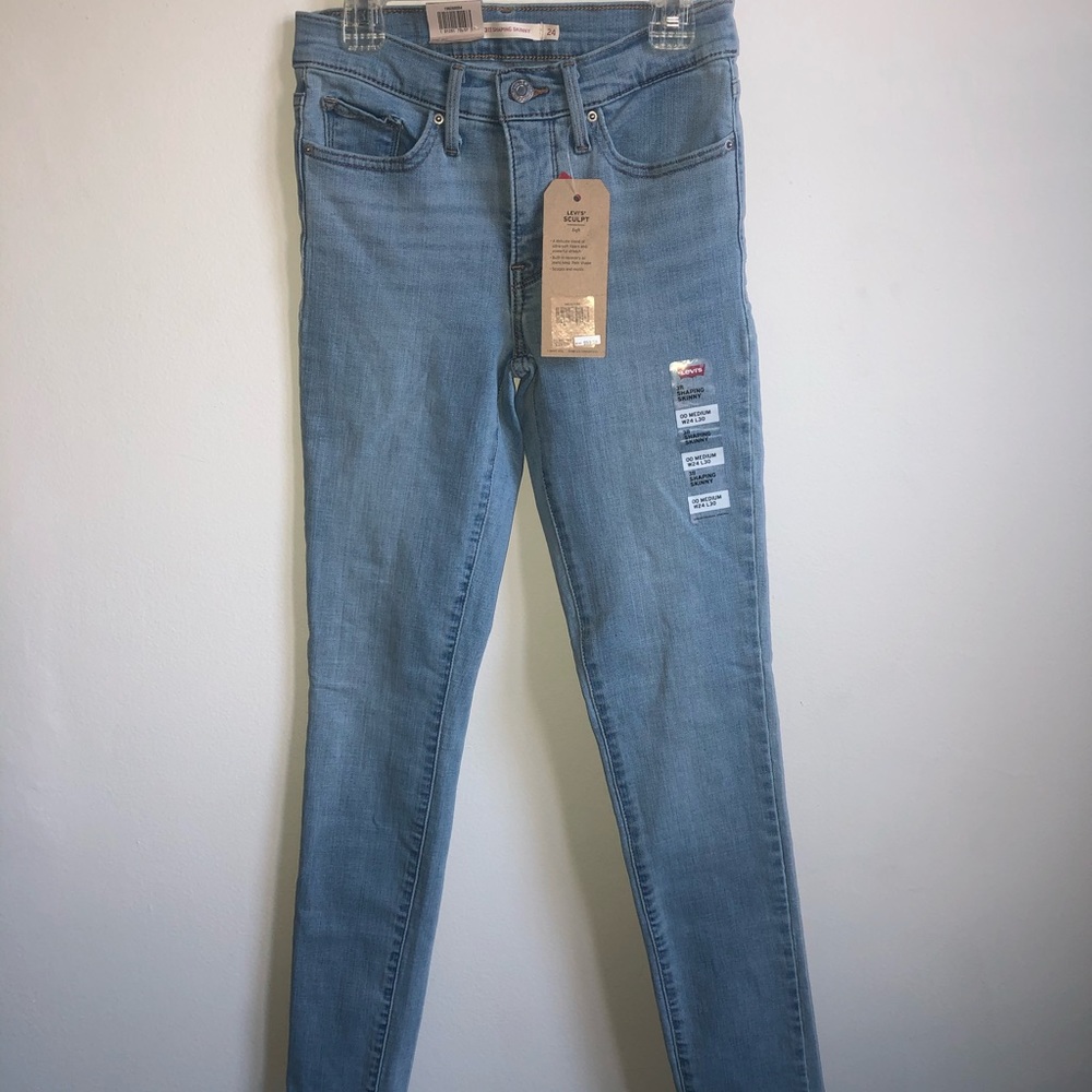 NWT Levi’s 311 shaping skinny jeans